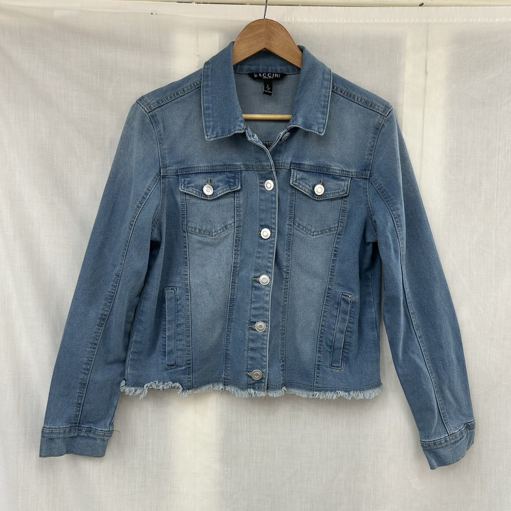BACCINI Denim Jacket Womens L Cropped Blue Jean Trucker Light Wash Frayed Edge